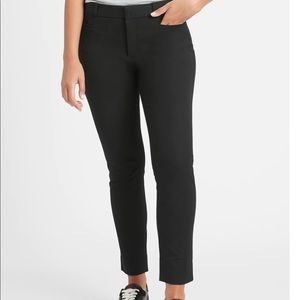 Banana Republic - Curvy Mid-Rise Skinny Sloan Pant